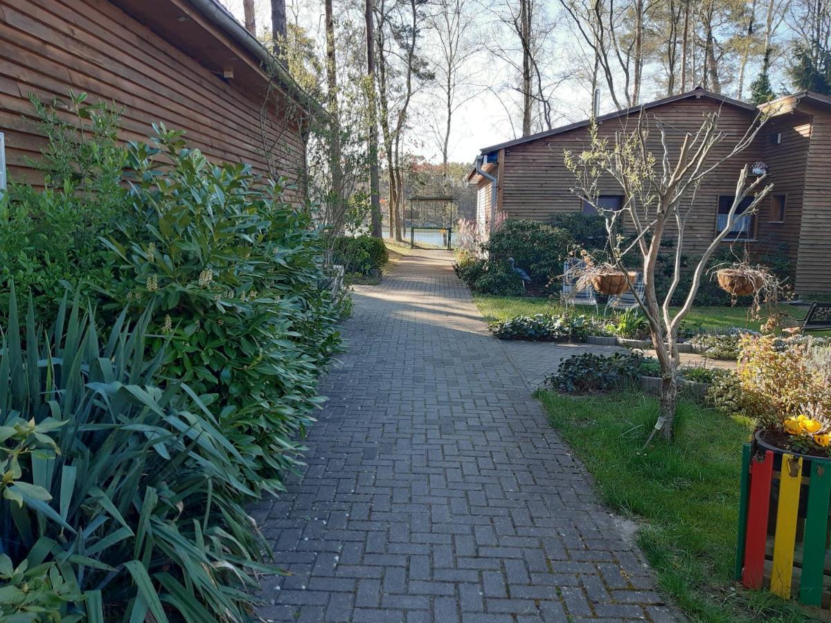 Monikas Gaestehaeuser Seeblick Himmelpfort Extérieur photo